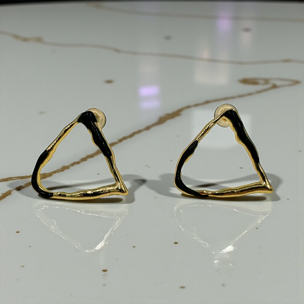 Γεωμετρικά Σκουλαρίκια με Μαύρο Σμάλτο