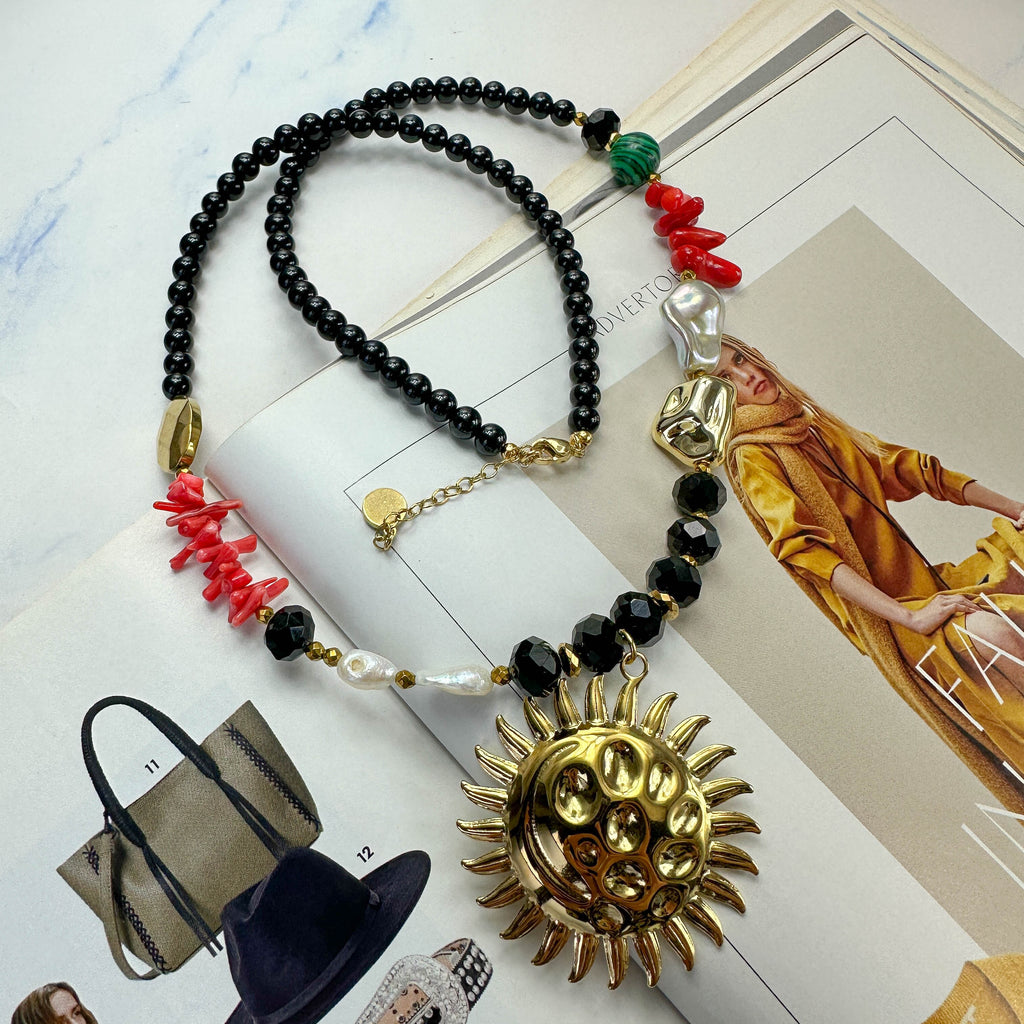 Μακρύ Κολιέ με Ήλιο-Φεγγάρι, Κοράλλια, Μαργαριτάρια & Χάντρες