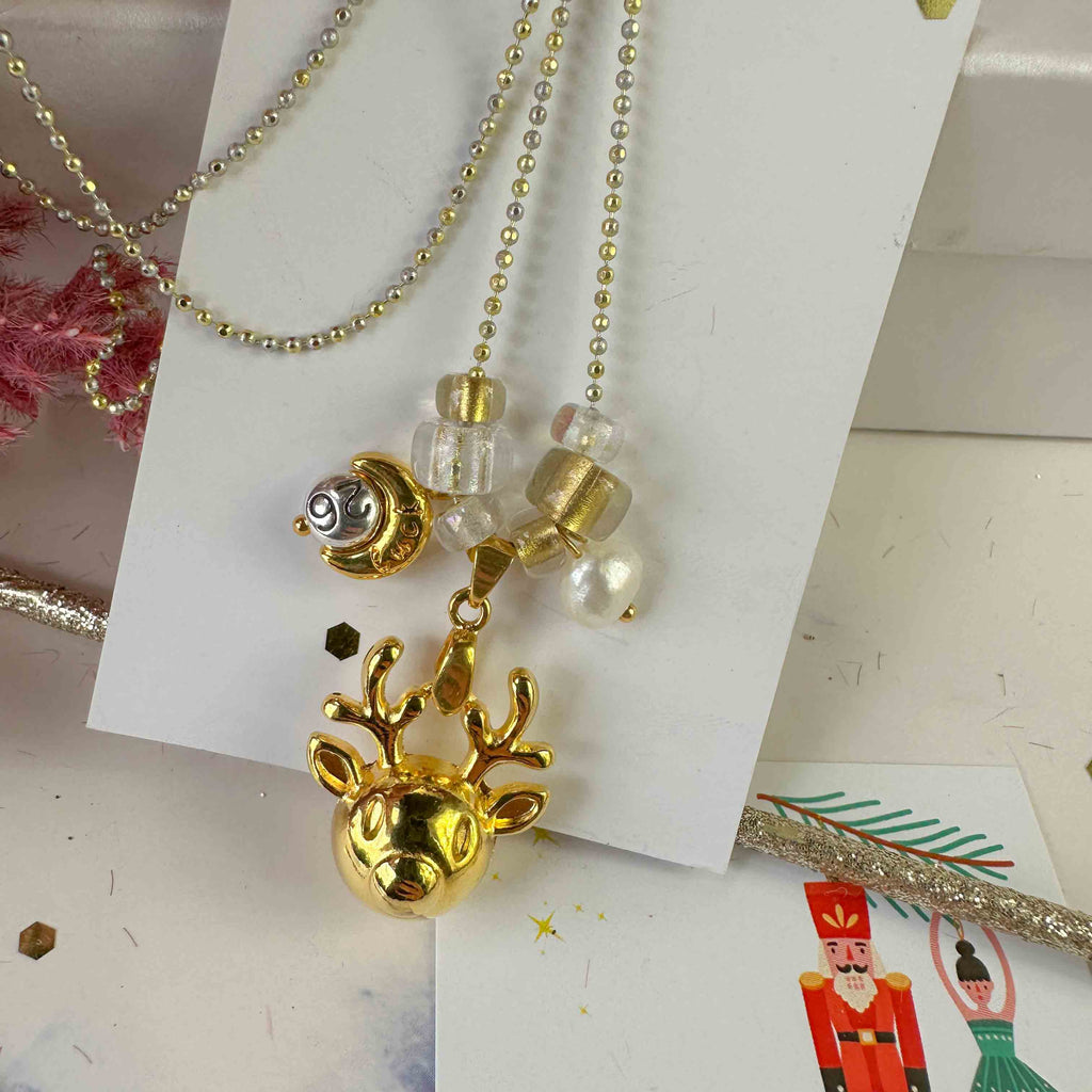 Γούρι 2026 με Τάρανδο & Χρυσές Λεπτομέρειες