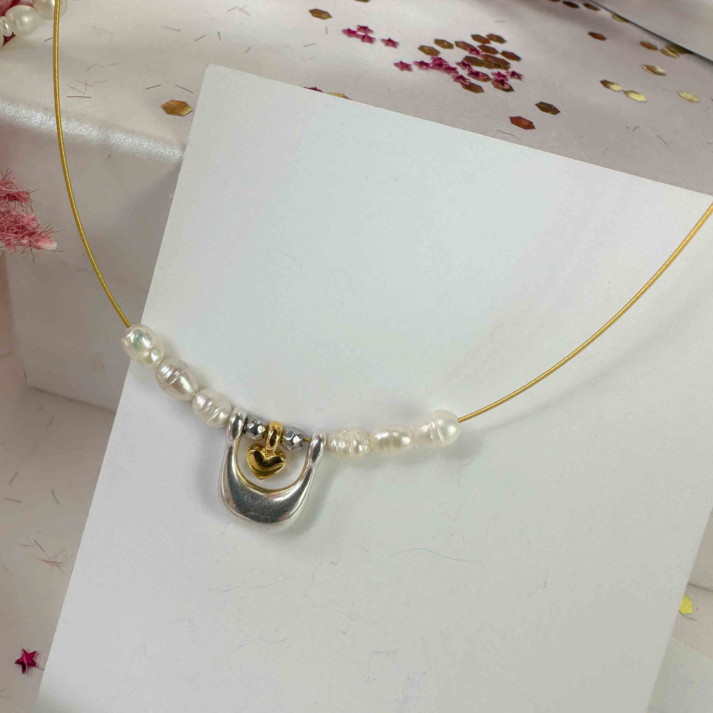 Κολιέ με Ατσάλινο Σύρμα, Μαργαριτάρια Rice και Καρδούλα