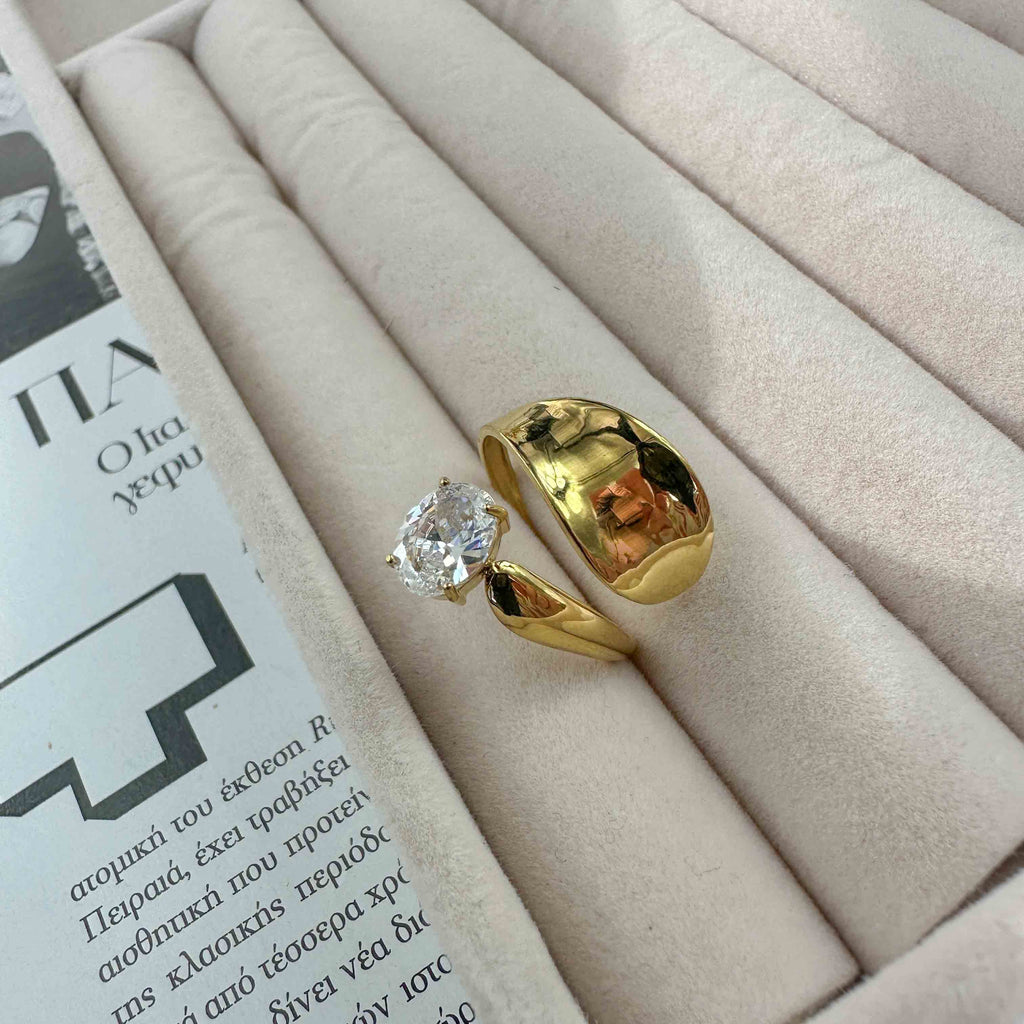 Επίχρυσο Δαχτυλίδι από Ατσάλι με Ζιρκόν σε Ανοιχτό Design