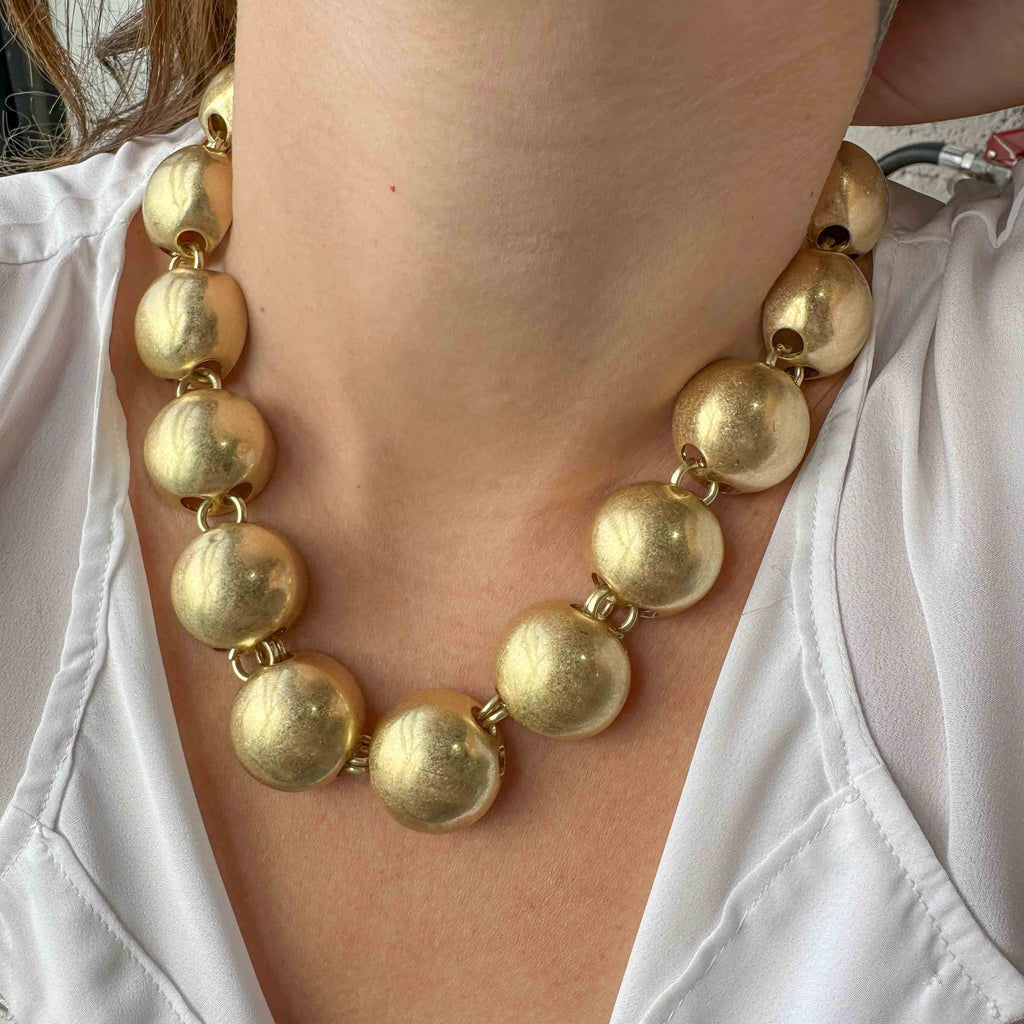 Statement Κολιέ με Μεγάλες Χάντρες από Επιχρυσωμένο Ορείχαλκο