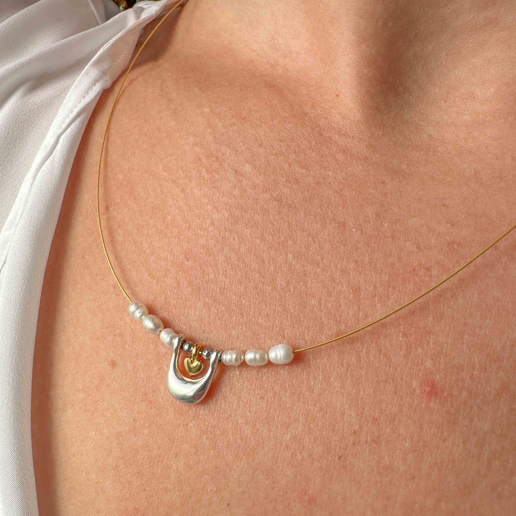 Κολιέ με Ατσάλινο Σύρμα, Μαργαριτάρια Rice και Καρδούλα