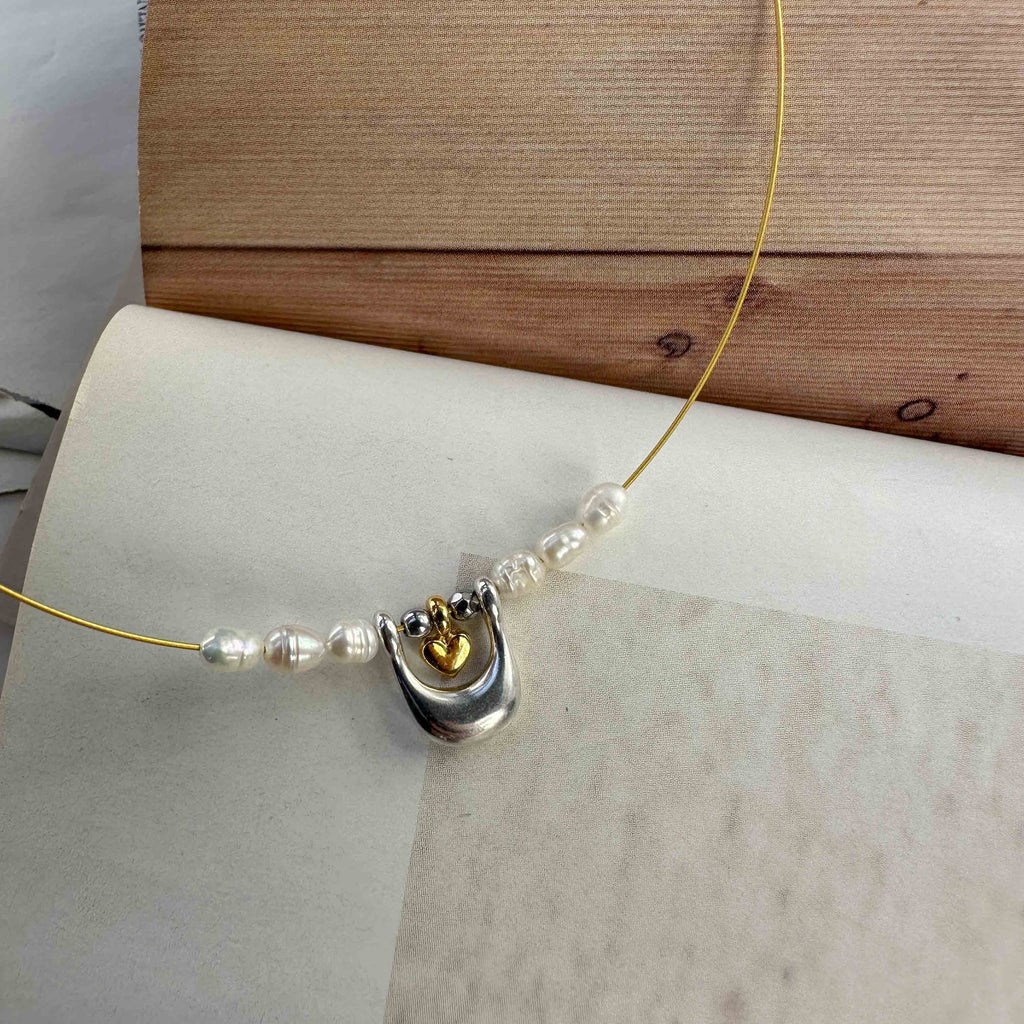 Κολιέ με Ατσάλινο Σύρμα, Μαργαριτάρια Rice και Καρδούλα