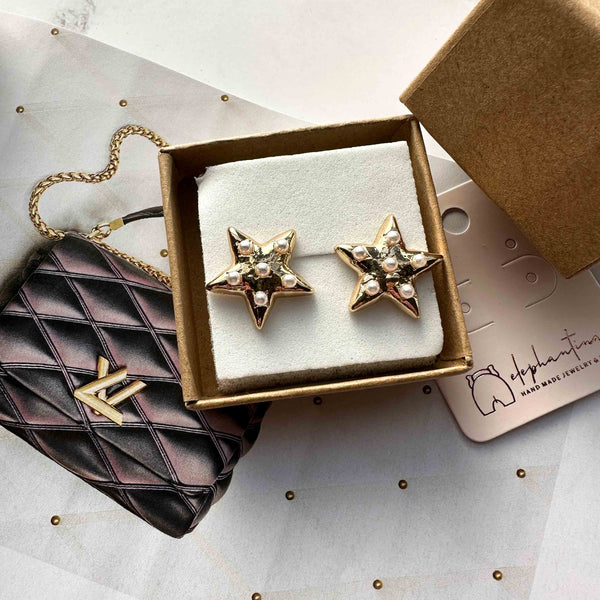 Σκουλαρίκια με σχέδιο αστέρι και περλίτσες