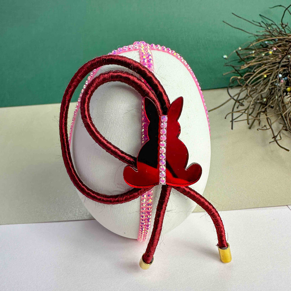 Χειροποίητο Κεραμικό Πασχαλινό Αυγό με Κόκκινο Λαγουδάκι, Ροζ Στρας & Κορδόνι