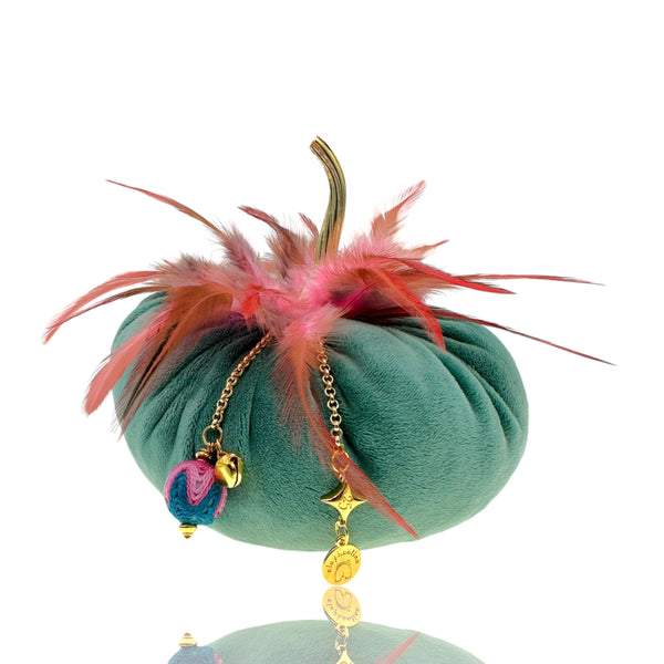 Γούρι Κολοκύθα 2026 Σμαραγδί Ροζ Πούπουλα 15cm