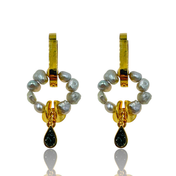 “Midnight Drop” – Κρίκοι με Γκρι Μαργαριτάρια & Σταγόνα με Μαύρο Σμάλτο Glitter