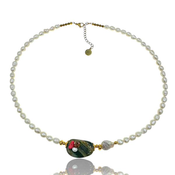 Κολιέ με Μαργαριτάρια και Πράσινη Πέτρα