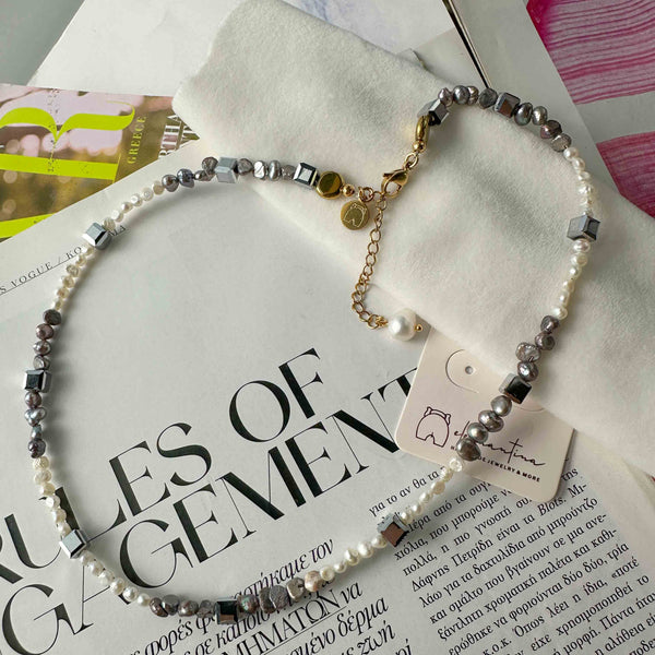 Κολιέ με Λευκά & Μαύρα Μαργαριτάρια και κρύσταλλο ασημί