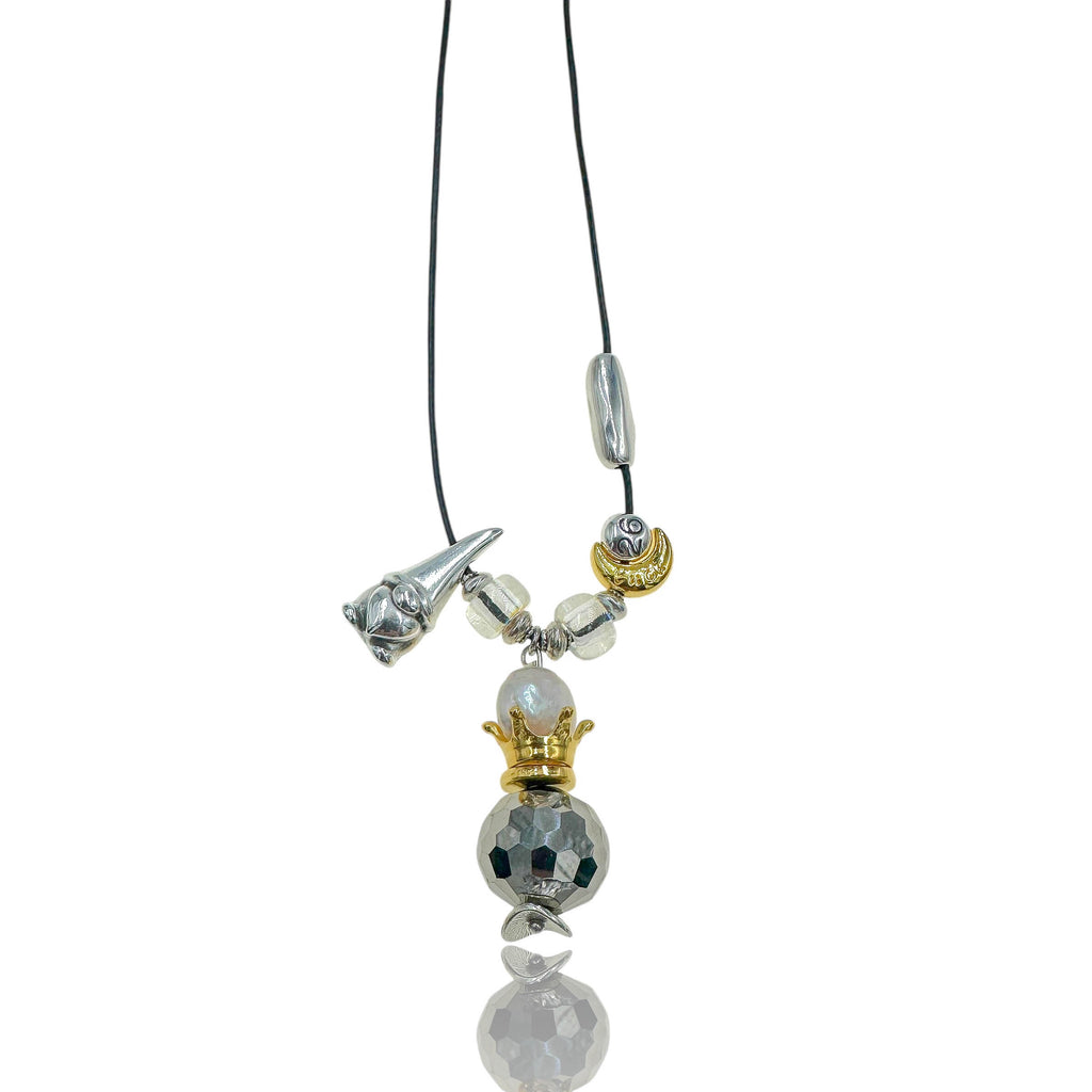 Γούρι 2026 Κολιέ με Νάνο, Στέμμα και Κρύσταλλο – Glimmer of Hope Pendant