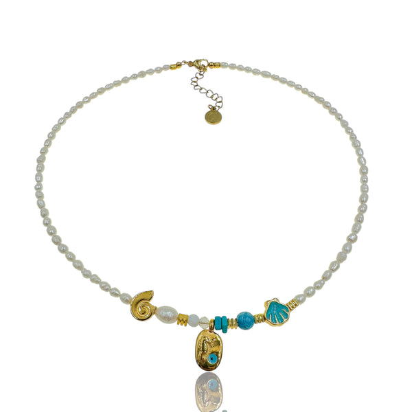Κολιέ με Μαργαριτάρια, Τυρκουάζ Χάντρες και Χρυσά Θαλασσινά Charms