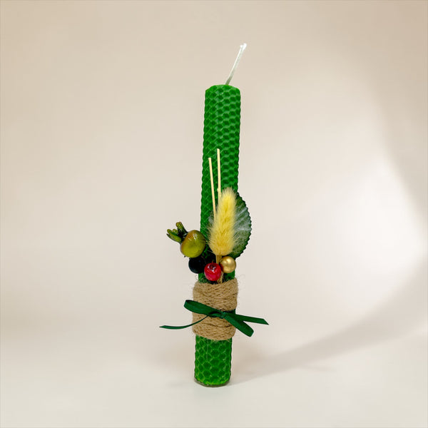 Λαμπάδα από Κηρήθρα Μέλισσας σε Πράσινη Απόχρωση με Αποξηραμένα Άνθη