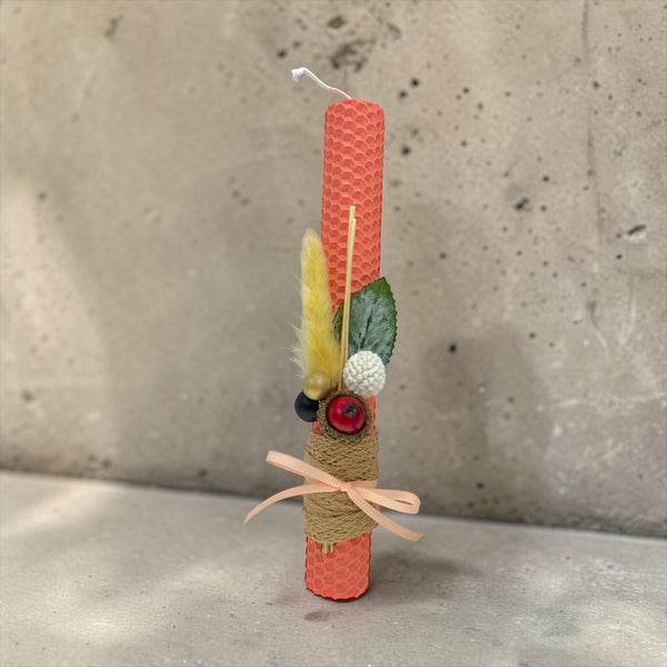 Λαμπάδα από Κηρήθρα Μέλισσας σε Σομών Απόχρωση με Αποξηραμένα Άνθη