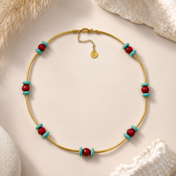 Χειροποίητο Κολιέ με Τυρκουάζ Howlite & Κόκκινες Χάντρες