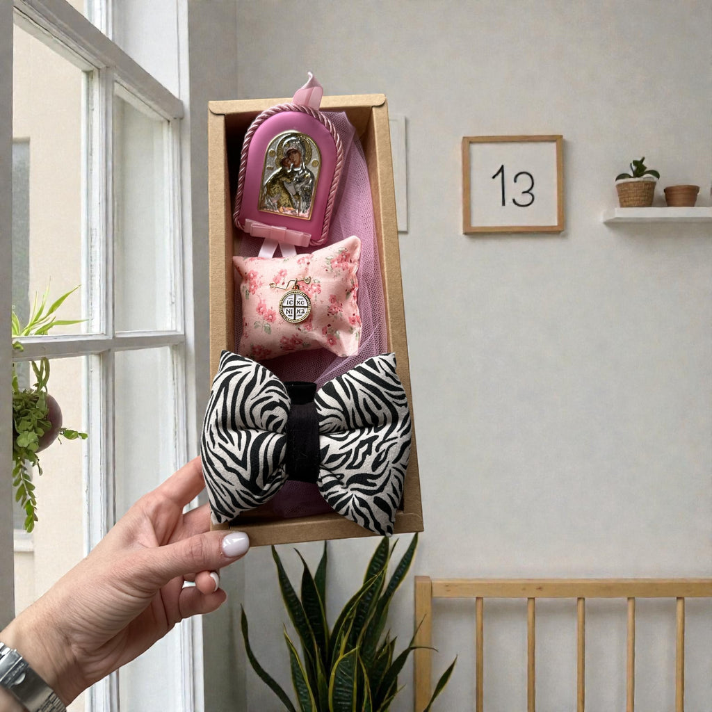 Baby Kit Νεογέννητου Κοριτσιού – Κορδέλα Μαλλιών με Φιόγκο Zebra, Παραμάνα IC XC NIKA & Εικόνα Παναγίας