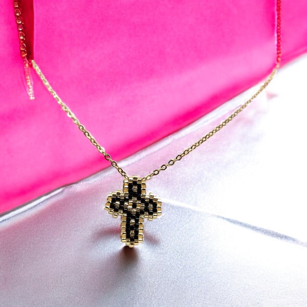 Σταυρός με Miyuki Χάντρες σε μαύρο χρώμα