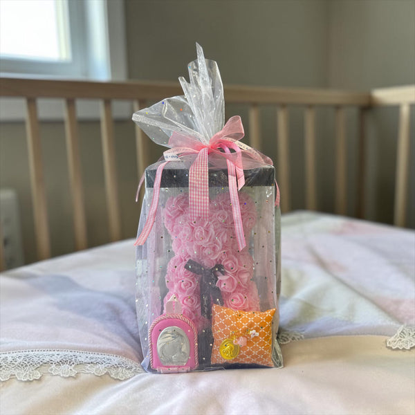 Baby Gift Set για Νεογέννητο Koρίτσι–Ροζ Αρκουδάκι από Τριαντάφυλλα με Παραμάνα IC XC NIKA & Εικόνα Παναγίας (9x7x1εκ)