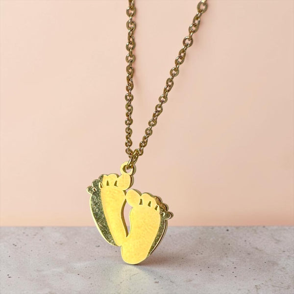 Ατσάλινο Κολιέ με Μενταγιόν Πατουσάκια Μωρού