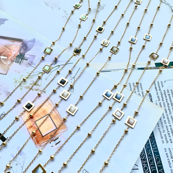 Κολιέ μακρύ αλυσίδα με ημιπολύτιμες πέτρες