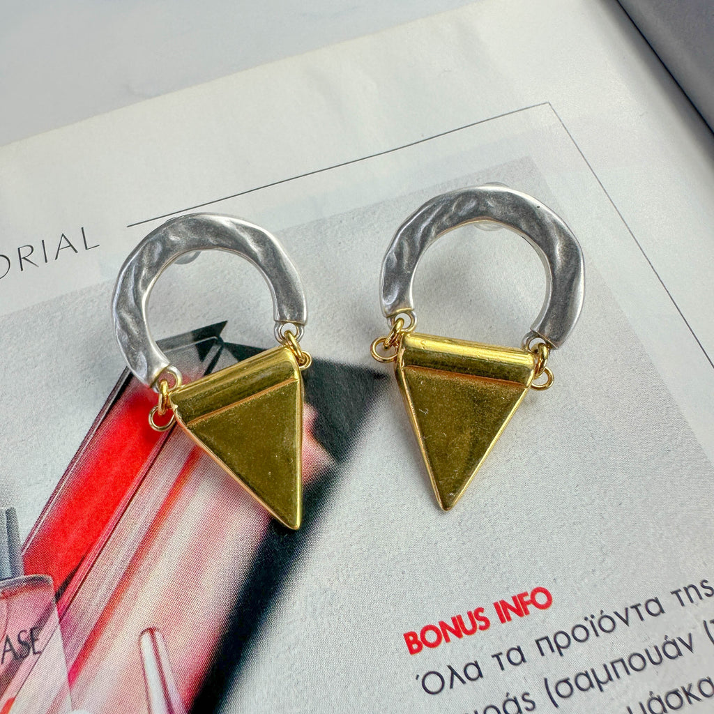 Γεωμετρικά Σκουλαρίκια σε Ασημί & Χρυσό με Τριγωνικό Σχέδιο