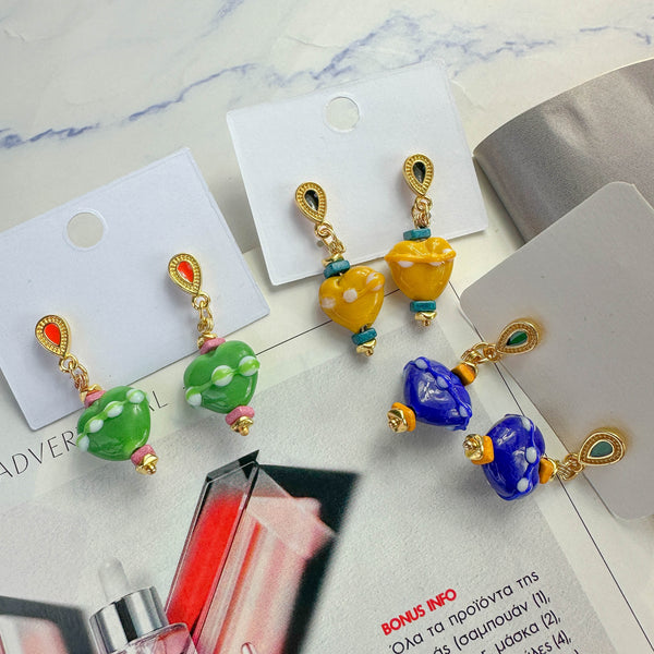 Χειροποίητα Σκουλαρίκια με Γυάλινες Καρδιές – Πολύχρωμα Μοναδικά Κοσμήματα