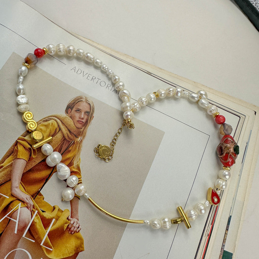 Κολιέ με Μαργαριτάρια Καλλιέργειας & Διακοσμητικές Χάντρες