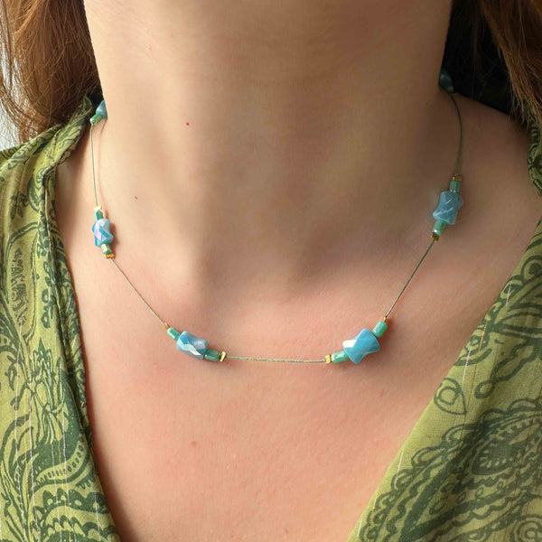 Κολιέ με Κρύσταλλα Σε Μεταξωτό Κορδόνι – Λάμψη & Αέρινη Κομψότητα - Blue