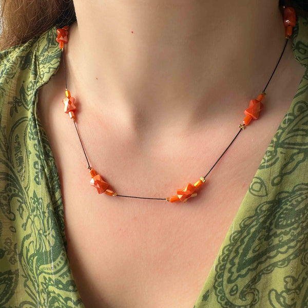 Κολιέ με Κρύσταλλα Σε Μεταξωτό Κορδόνι – Λάμψη & Αέρινη Κομψότητα - Orange