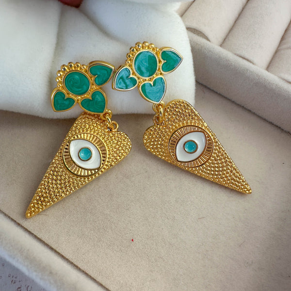 Κρεμαστά Σκουλαρίκια με Πράσινο Σμάλτο & Καρδιά σε Επιχρυσωμένο Ορείχαλκο