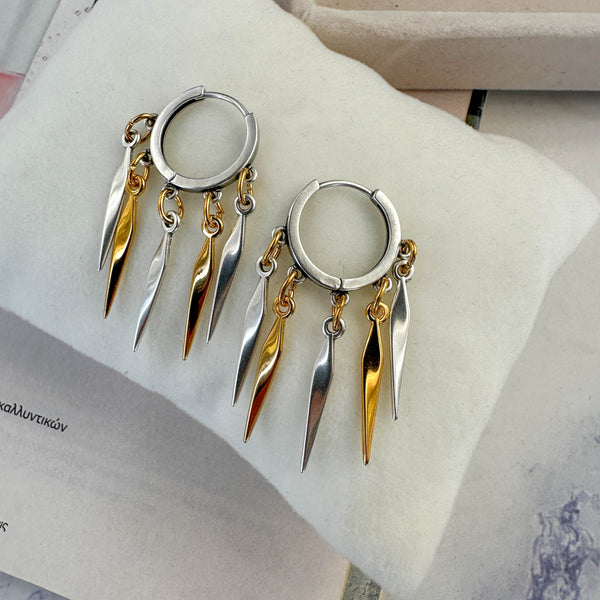 Σκουλαρίκια Ασημί Κρίκοι Δίχρωμα με Κρεμαστά Στοιχεία – Μοντέρνος & Δυναμικός Σχεδιασμός