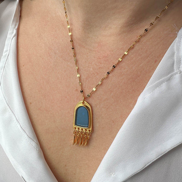 Κολιέ με Μπλε Σμάλτο, Ατσάλινη Αλυσίδα & Στοιχεία από Επιχρυσωμένο Ορείχαλκο