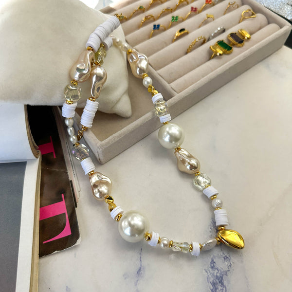 Κολιέ με Ακρυλικές Χάντρες, Πέρλες & Επίχρυσα Στοιχεία