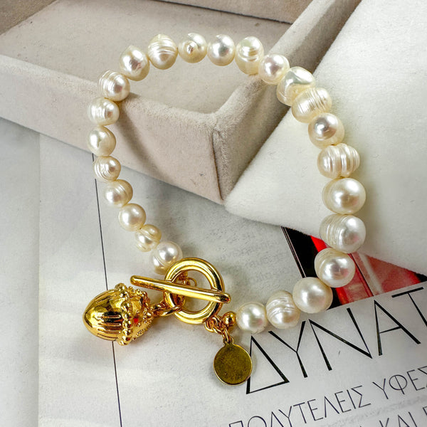 Βραχιόλι με Μαργαριτάρια Καλλιέργειας & Χρυσό Κούμπωμα T-Bar – Elegant & Timeless Design