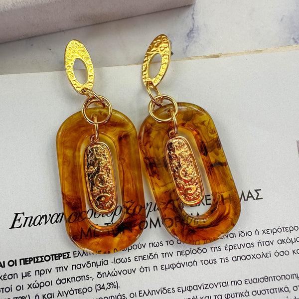 Statement Χρυσά Σκουλαρίκια με Ακρυλικό Ταρταρούγα – Bold & Trendy Design