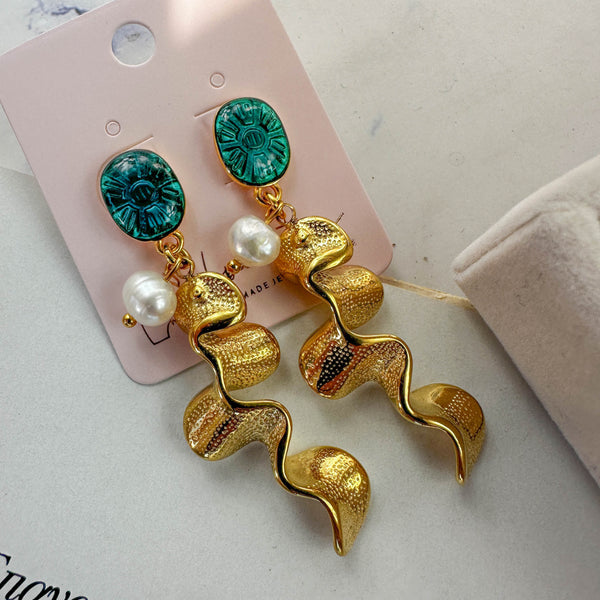 Κρεμαστά Σκουλαρίκια από Ατσάλι με Πράσινο Σμάλτο & Μαργαριτάρι