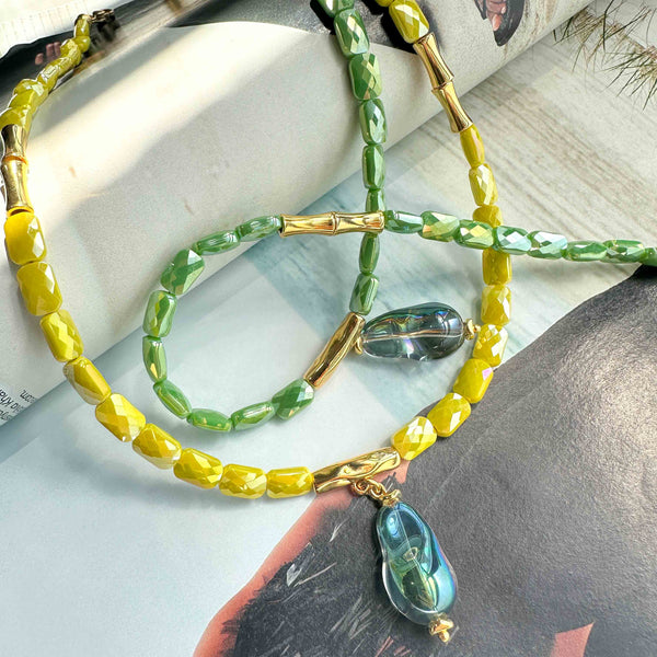 Κολιέ με κρύσταλλα και ιριδίζον Σταγόνα