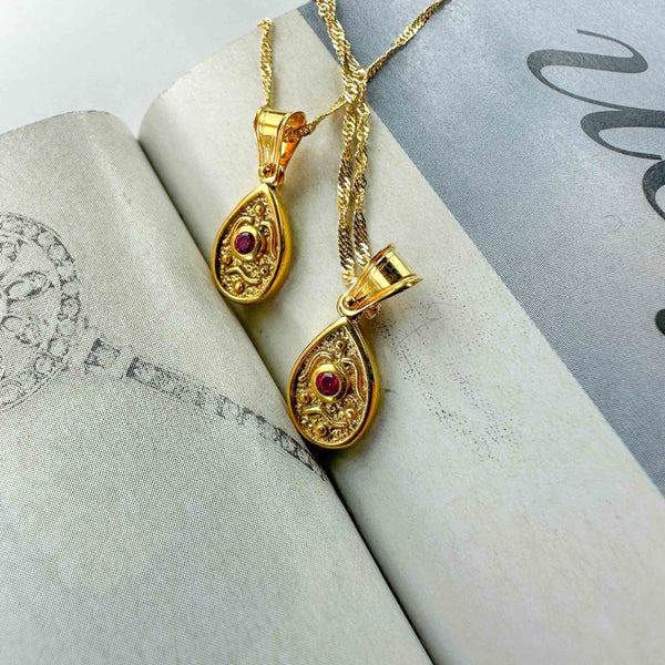 Κολιέ από Επιχρυσωμένο Ασήμι 925 με Σταγόνα & Κόκκινο Ζιργκόν