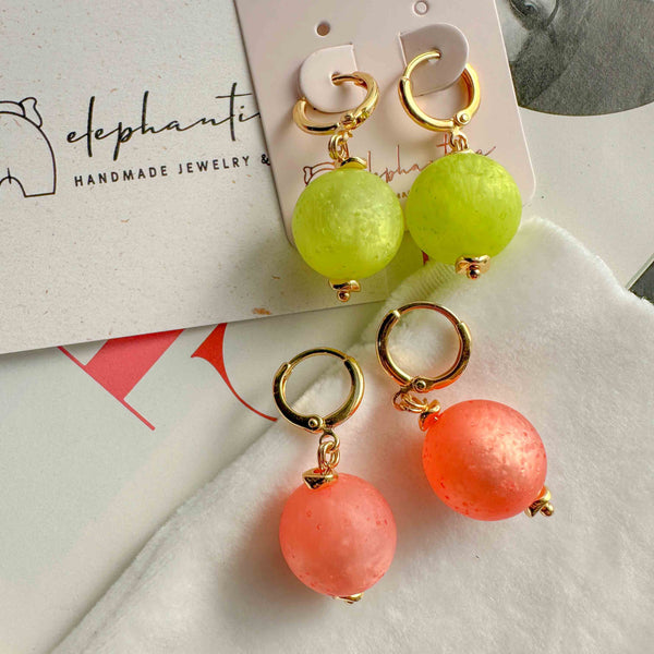 Σκουλαρίκια Lights Gold με κρεμαστή πέτρα