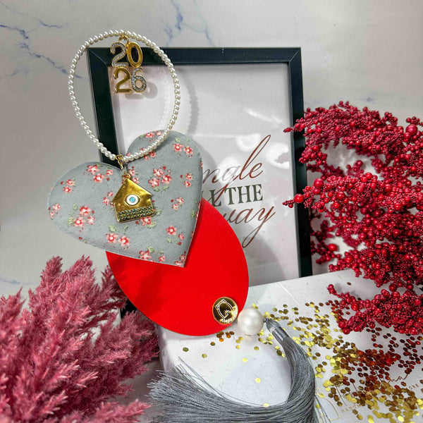 Γούρι Κρεμαστό Καρδιά 2026 με Πέρλες & Σπίτι με Ματάκι