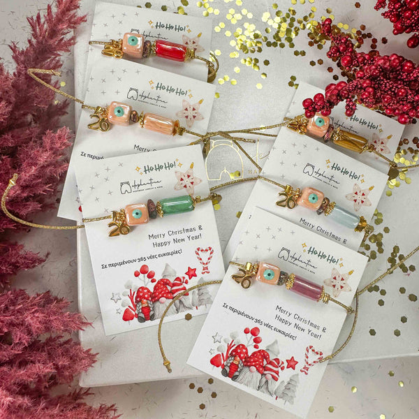 Γούρι Βραχιόλι 2026 με Κεραμικές Χάντρες – Χειροποίητο Χριστουγεννιάτικο Δώρο