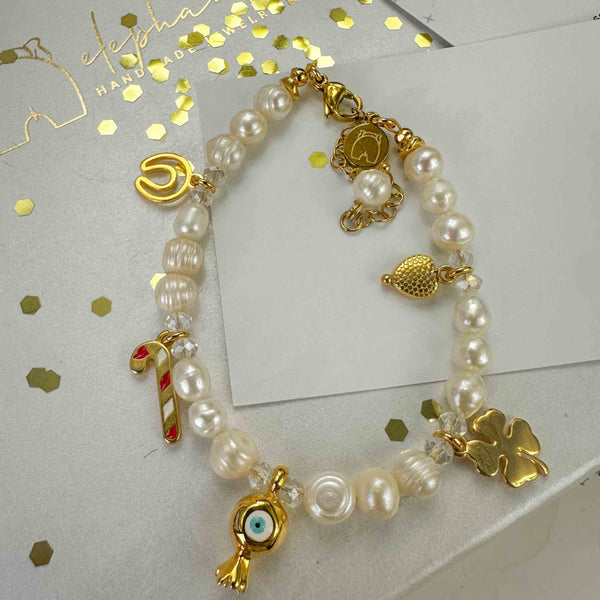 Βραχιόλι Γούρι 2026 με Μαργαριτάρια & Μοτίφ Καλοτυχίας