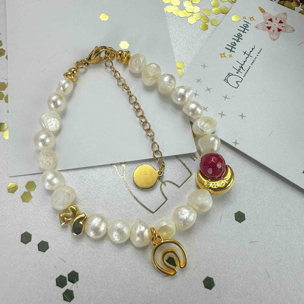 Βραχιόλι Γούρι 2026 με Μαργαριτάρια, Πέταλο & Κόκκινο Αχάτη