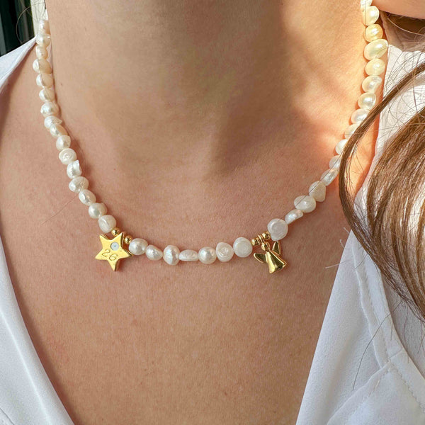 Κολιέ Γούρι 2026 με Μαργαριτάρια Καλλιέργειας & Χρυσό Αστέρι