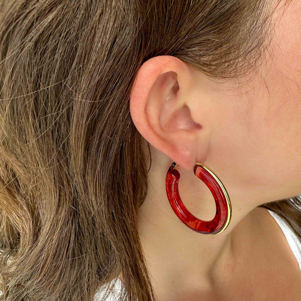 Σκουλαρίκια Κρίκοι Κόκκινο Ακρυλικό & Χρυσή Λεπτομέρεια