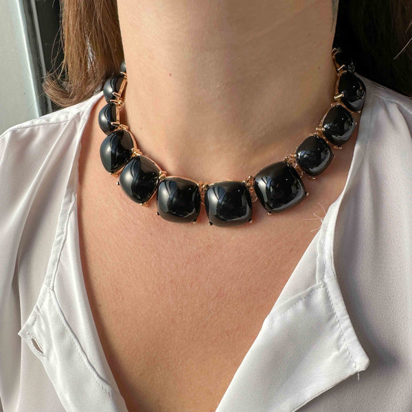 Statement Κολιέ με Μαύρες Ακρυλικές Χάντρες