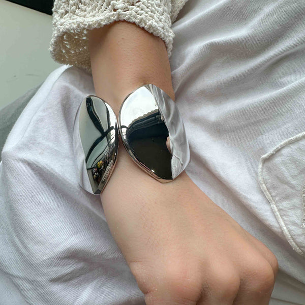 Statement Ασημί Βραχιόλι με Οβάλ Σχεδιασμό