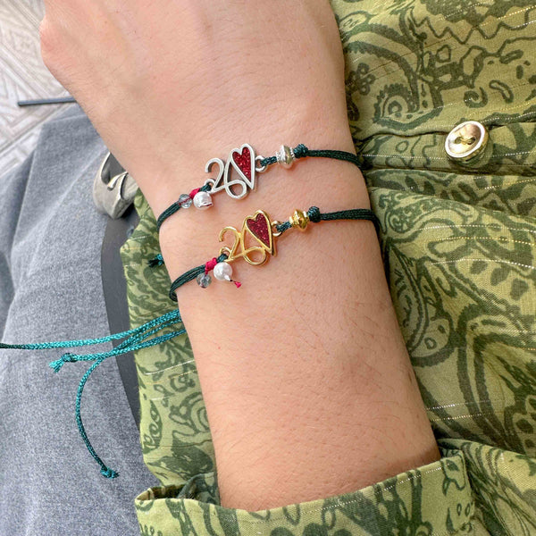 Γούρι Βραχιόλι 2026 Καρδιά με Glitter – Ασημί ή Χρυσό