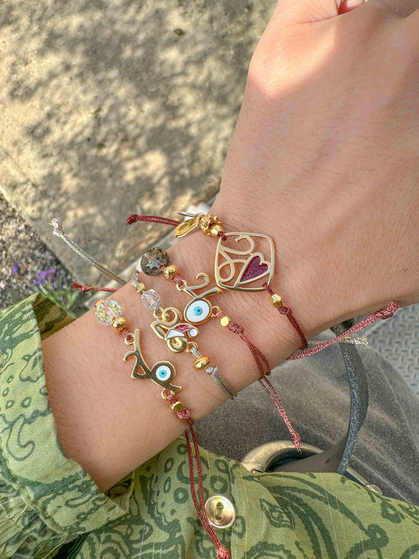 Γούρι Βραχιόλι 2026 με Καρδιά Glitter Κόκκινη και Χρυσές Λεπτομέρειες