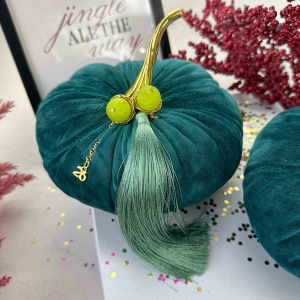 Γούρι Κολοκύθα 2026 Πετρόλ με Φούντα